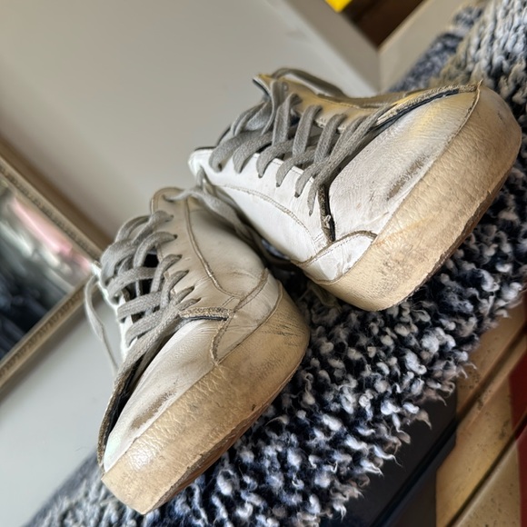 Golden Goose Superstar - in white leather with grey suede star & blue heel tab - Picture 3 of 12